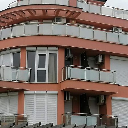 Студио 洛泽内茨 外观 照片