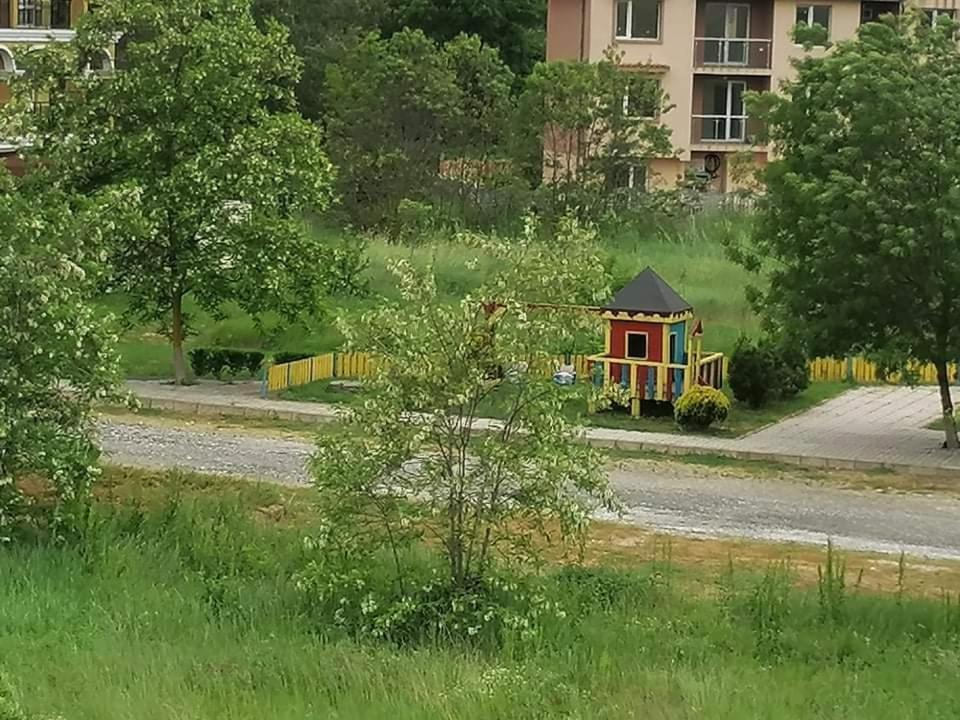 Студио 洛泽内茨 外观 照片